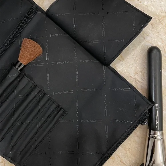 Wallet size Mac Make up and brush holder - Picture 15 of 15